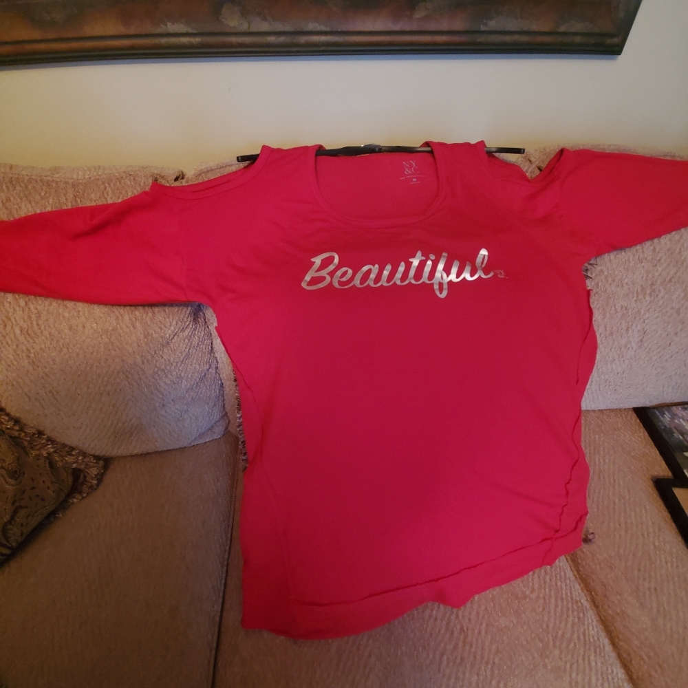 Cold Shoulder Top - Picture 4 of 6